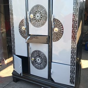 Four door almari article No.1